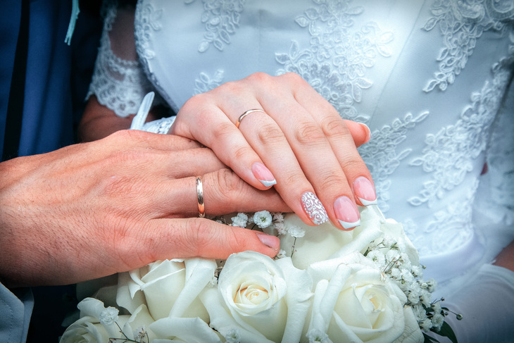 Кольца невесты на свадьбу